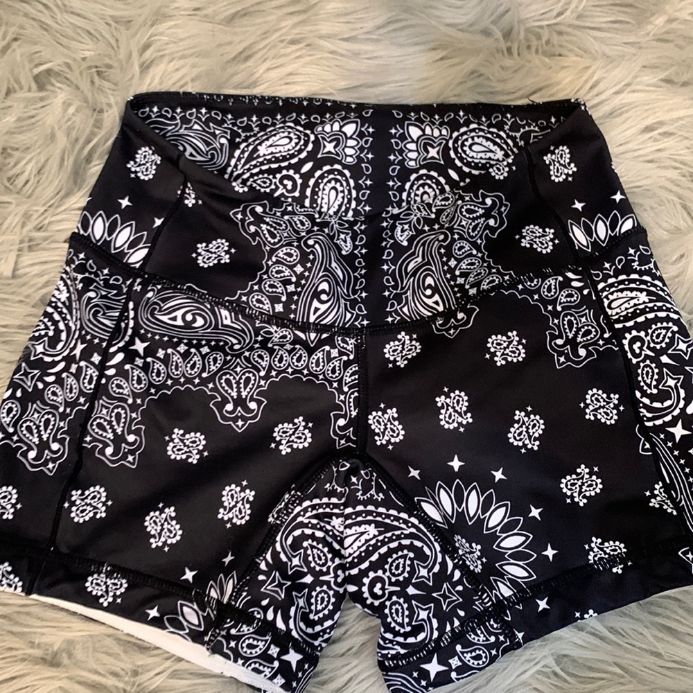 High-Waist Black Paisley Bike Shorts